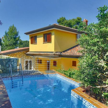 3 Bedroom Gorgeous Home In Buje Exterior foto